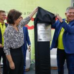 Governadora em exercício, Priscila Krause destaca Pernambuco como maior gerador de empregos do Nordeste em inauguração na fábrica Saint-Gobain