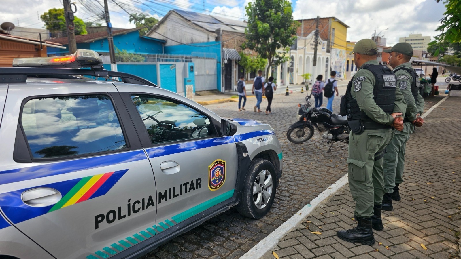 Juntos pela Segurança: com melhores resultados da série histórica, Pernambuco  tem redução de 11% nos crimes violentos e 6% nos roubos no primeiro semestre  de 2025 - Blog Edmar Lyra