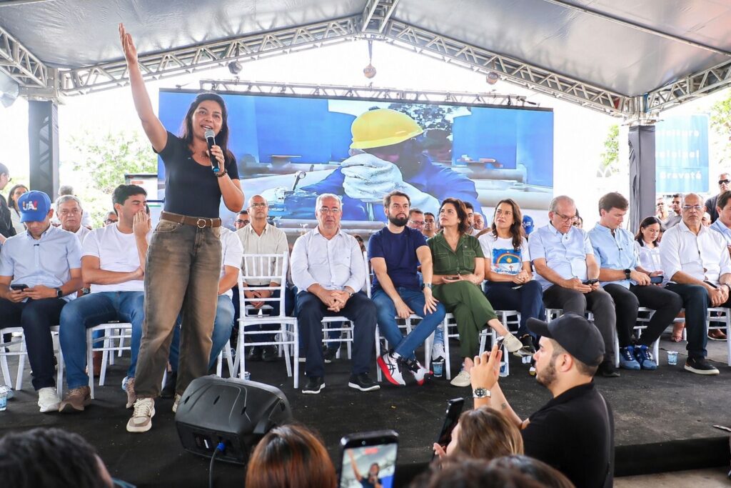 Articulação de Viviane Facundes garante avanço histórico da PE-78 entre Gravatá e Passira