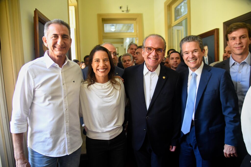 Senador Dueire participa de anúncio de R$ 72 milhões em obras hídricas ao lado de Raquel Lyra e ministros de Lula