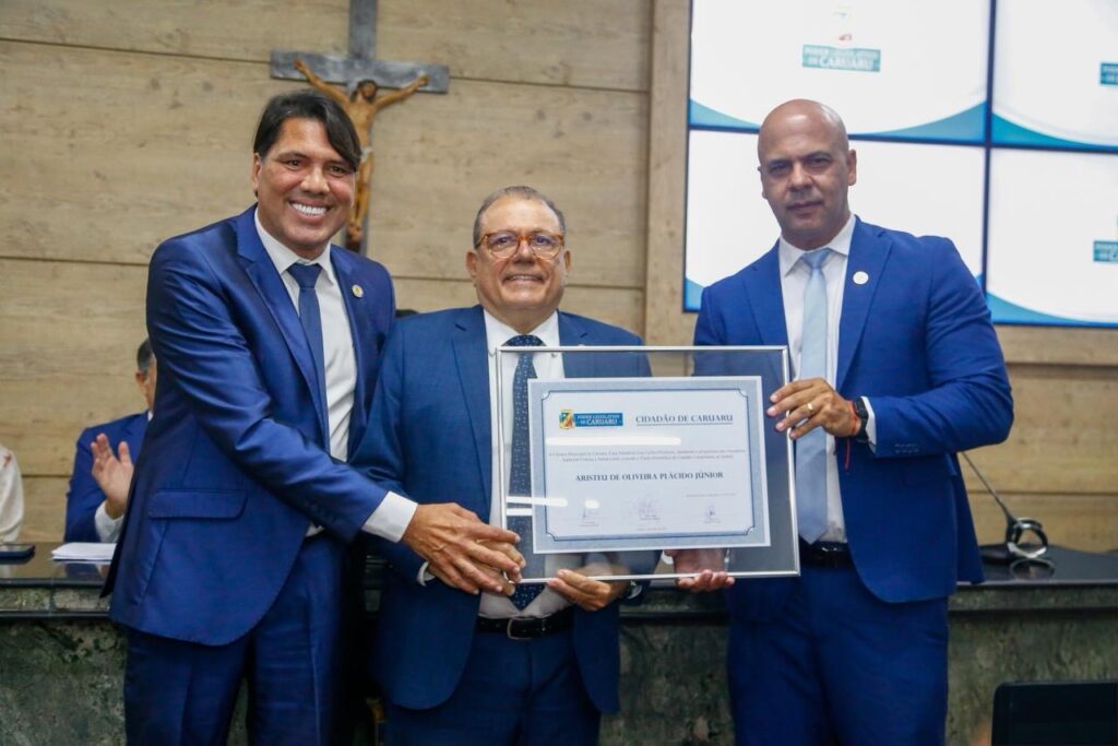 Aristeu Plácido recebe título em Caruaru e tem atuação em Brasília amplamente reconhecida por lideranças