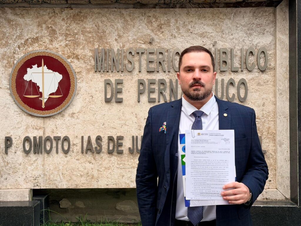 Marco Aurélio Filho representa no Ministério Público de Pernambuco denúncia contra a COMPESA