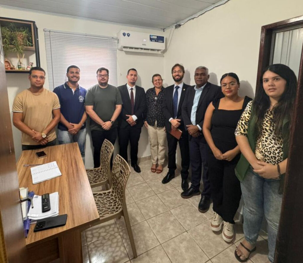 Juiz Rubens Teixeira realiza visita ao CREAS e reforça ações de proteção social em Buenos Aires