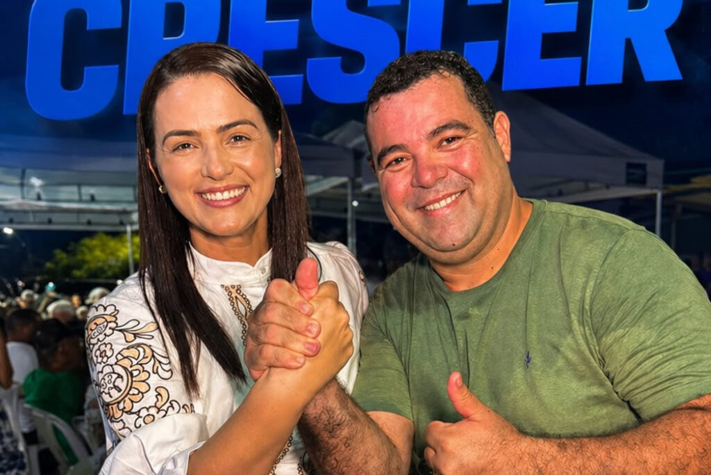 Juliana de Chaparral comemora adesão de ex-candidato a prefeito de Carpina e amplia base na Mata Norte