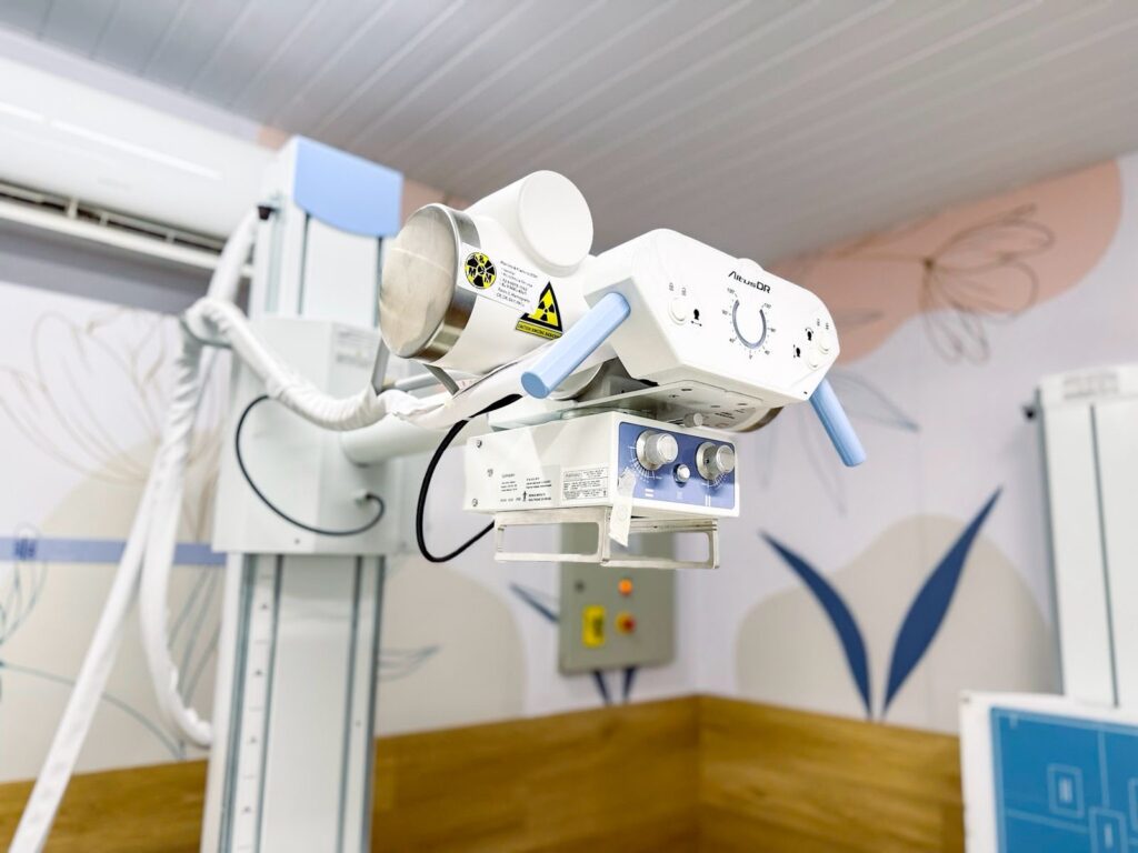 Lula Cabral fortalece a saúde do Cabo com novos equipamentos de Raio-X digital