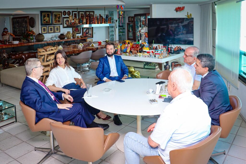 Jarbas e Jarbas Filho recebem governadora e ministro do TCU