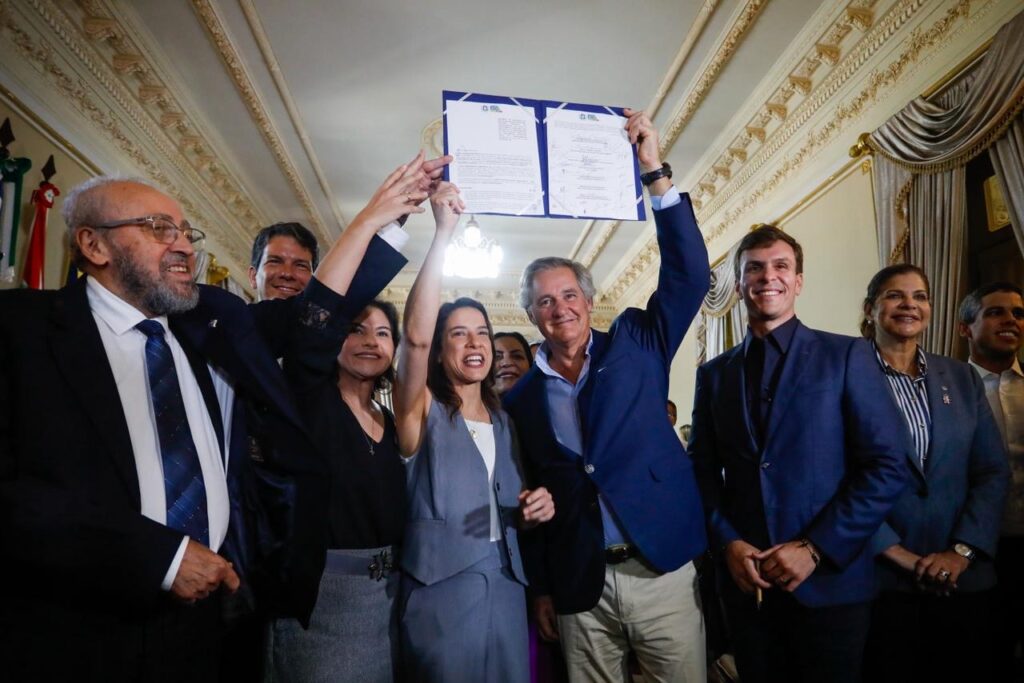 Governadora Raquel Lyra assina concessão parcial da Compesa para impulsionar o maior investimento em saneamento da história de Pernambuco