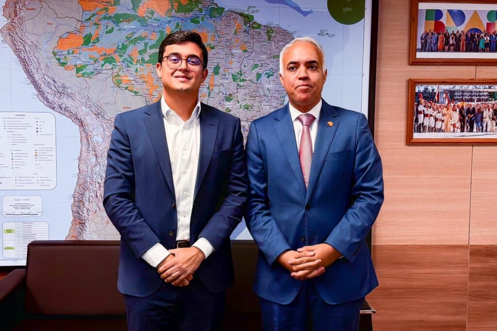 Em Brasilia, Victor Marques trabalha por mais investimentos do PAC para obras em áreas de morro