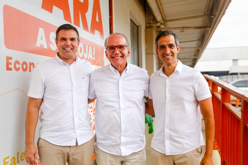 “Santa Cruz do Capibaribe precisa de Fernando Dueire”, diz Helinho Aragão ao anunciar apoio à reeleição do senador