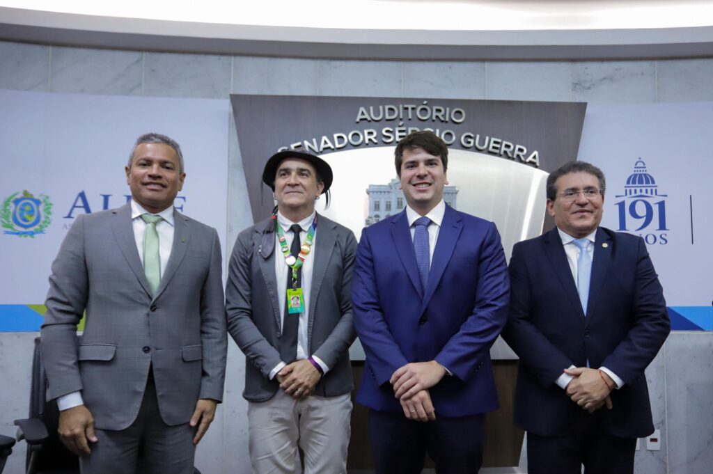 Antonio Coelho conduz audiência pública sobre papel estratégico do IFSertão e do IFPE em Pernambuco