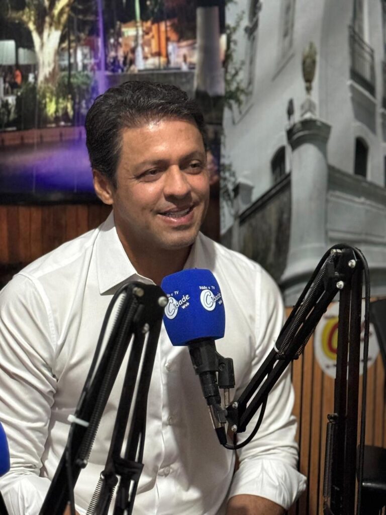 Em entrevista, Fred Ferreira defende projetos de mobilidade, apoia Flávio Bolsonaro à Presidência e destaca Anderson para o Senado