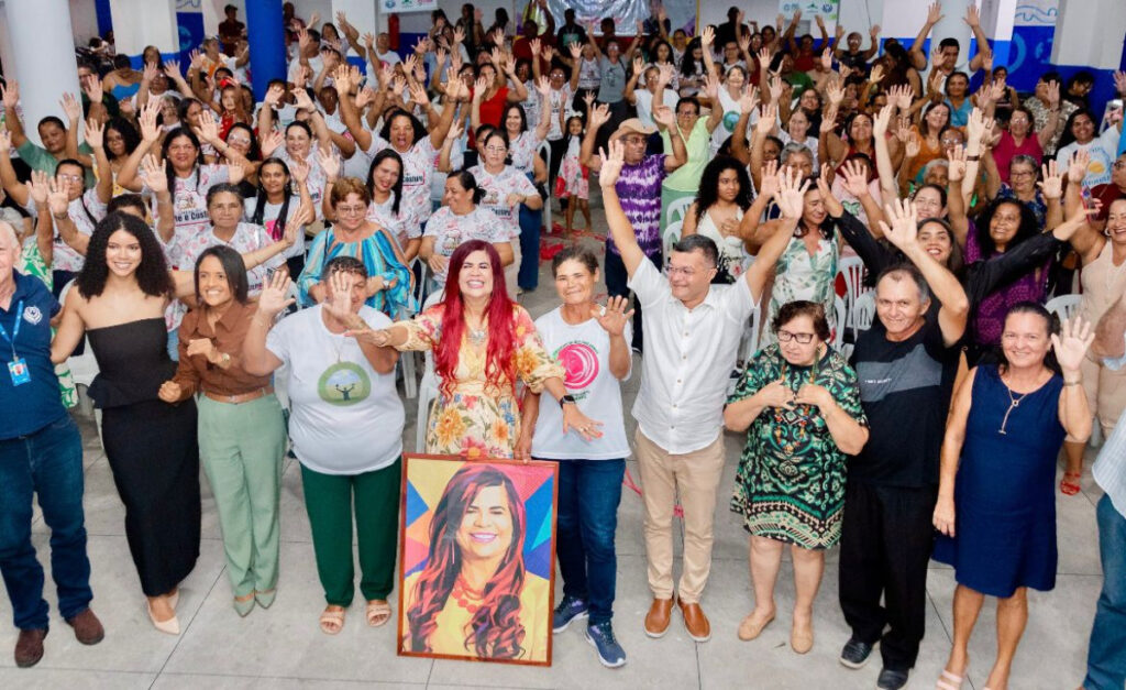 Delegada Gleide Ângelo leva capacitação e geração de renda para mulheres de Condado, na Mata Norte