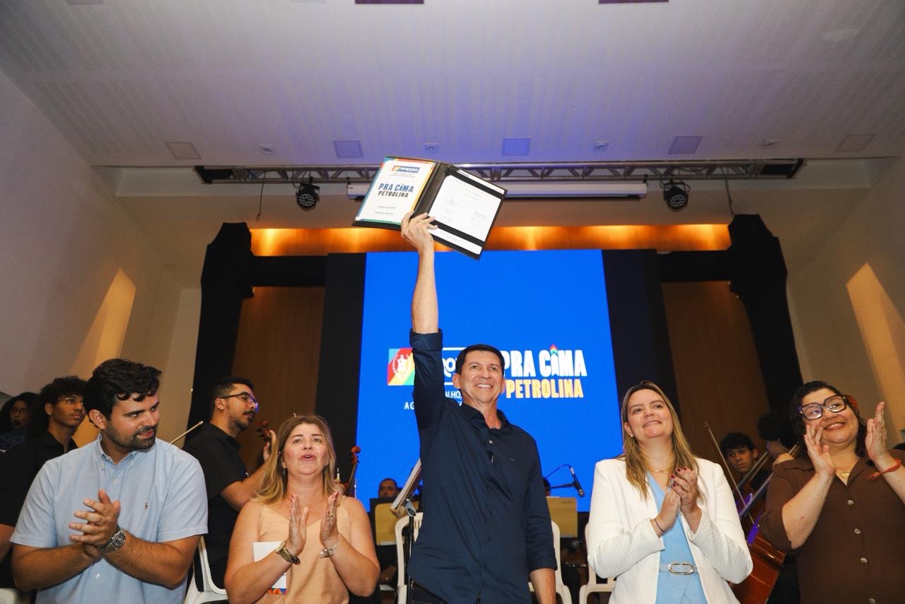 Simão Durando lança linha de crédito inédita para mães atípicas e anuncia TEA Parque durante encerramento do Abril Azul