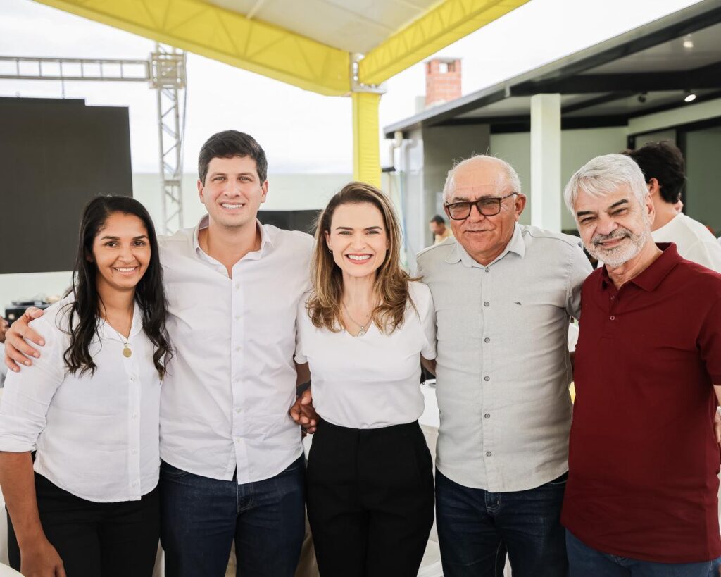 João Campos consolida força em Serrita com apoio do vice-prefeito da cidade e lideranças locais