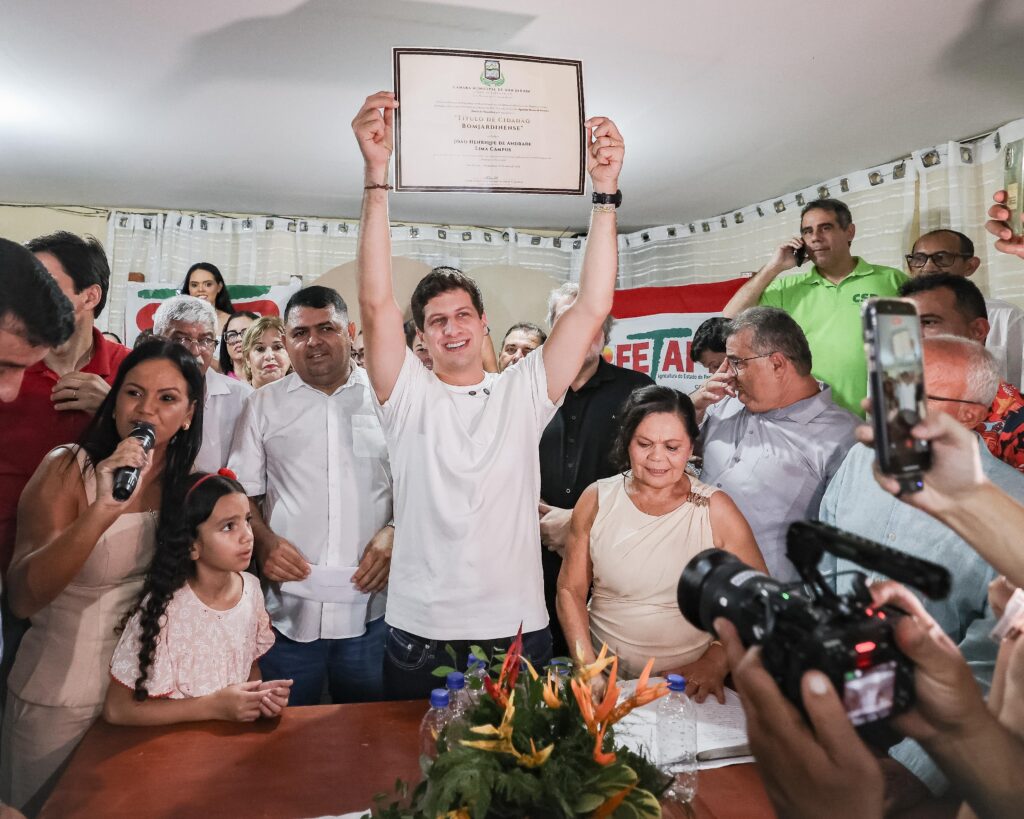 João Campos: “O povo vai voltar a mandar em Pernambuco”