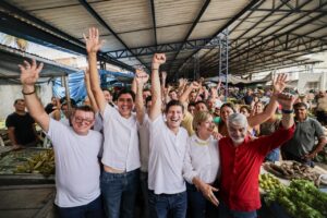 João Campos tem recepção calorosa em Surubim e reforça compromissos com o Agreste Setentrional