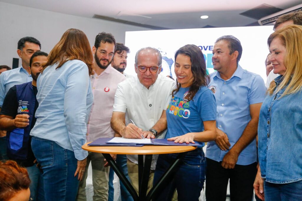 Senador Dueire cumpre agenda de entregas e investimentos no Sertão ao lado de Raquel Lyra