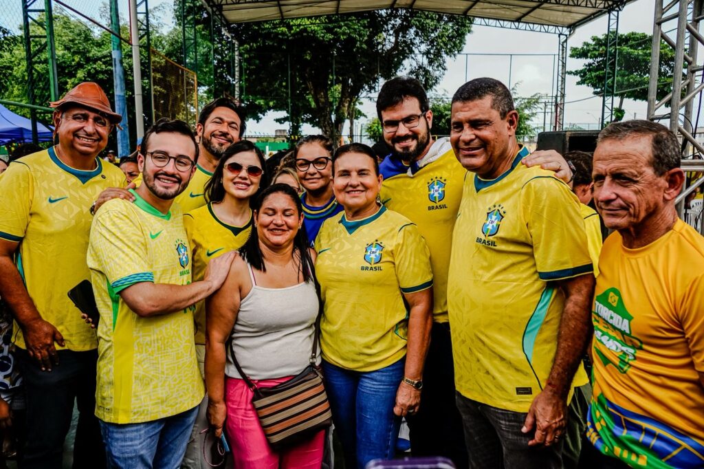 César Ramos comemora vitória da Seleção Brasileira em Itapissuma