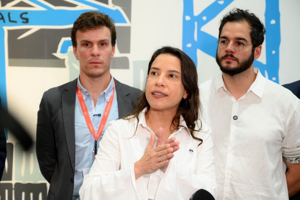 Miguel Coelho destaca potencial de Suape durante entrega do novo terminal da APM Terminals