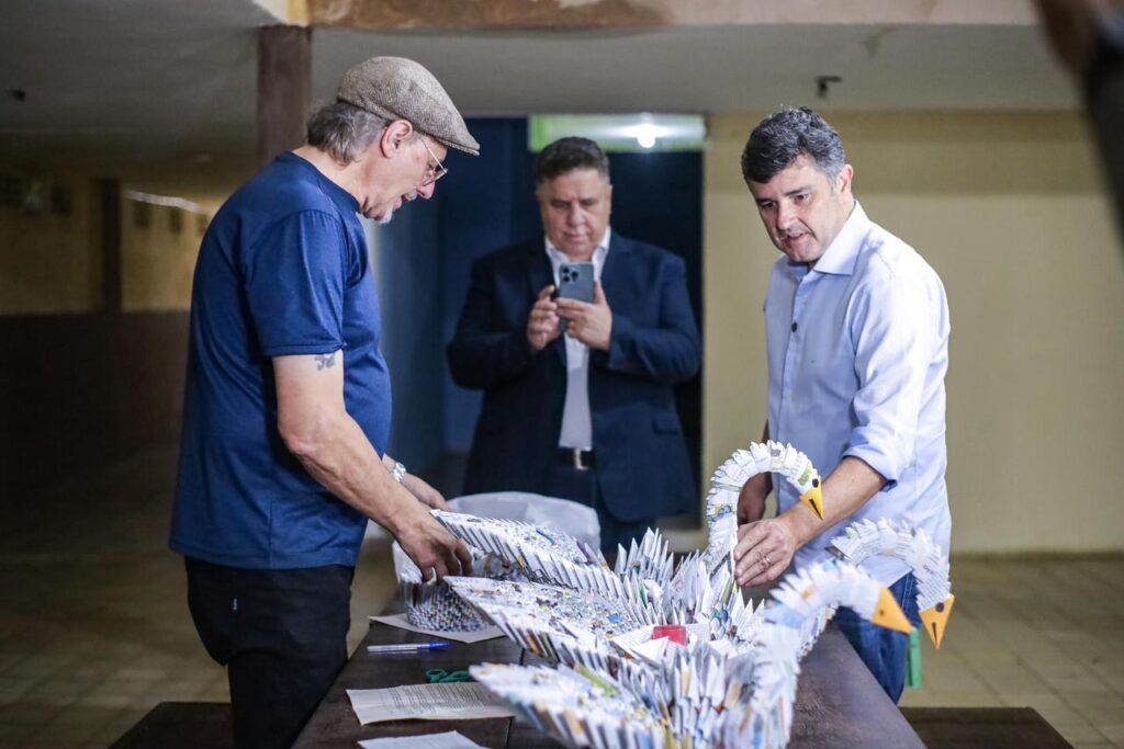 Eduardo da Fonte visita comunidade terapêutica de jovens em Garanhuns ao lado de Cleiton Collins e Pastor Miguel