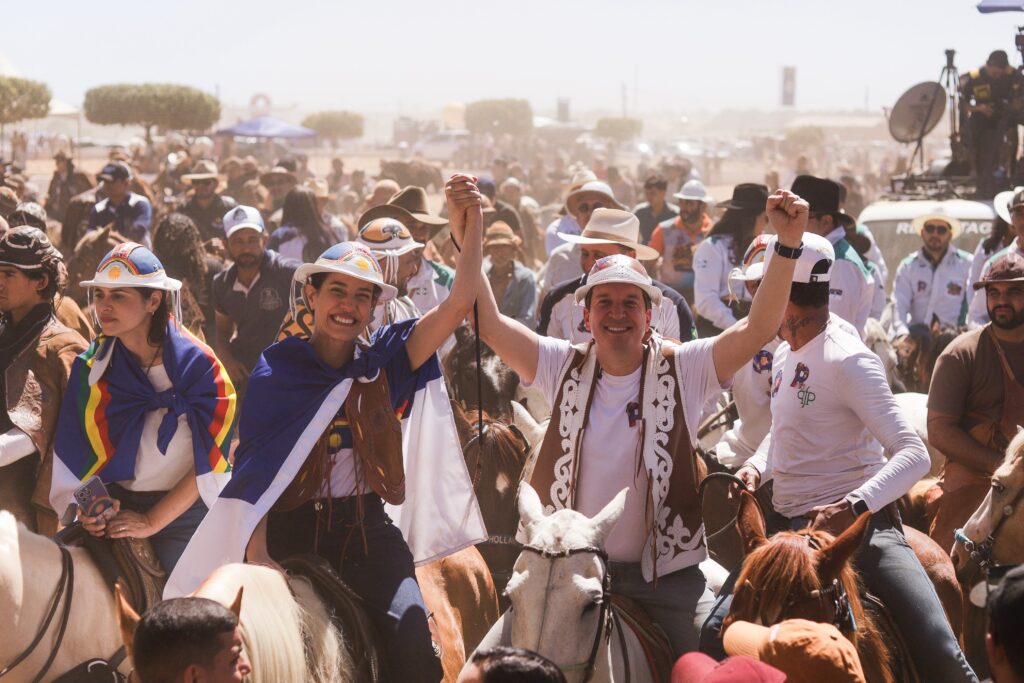 Joãozinho Tenório participa da 56ª Missa do Vaqueiro ao lado da governadora Raquel Lyra em Serrita