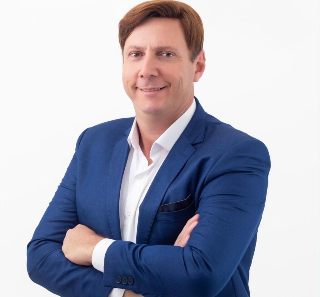 Júnior do Habitat-PE oficializa candidatura a deputado estadual pelo Podemos