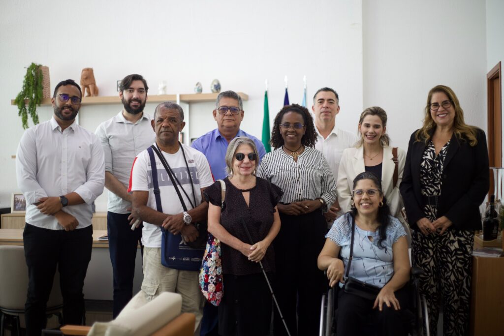 Camaragibe define transporte gratuito para pessoas com deficiência nas eleições e inicia diagnóstico para fortalecer políticas de inclusão