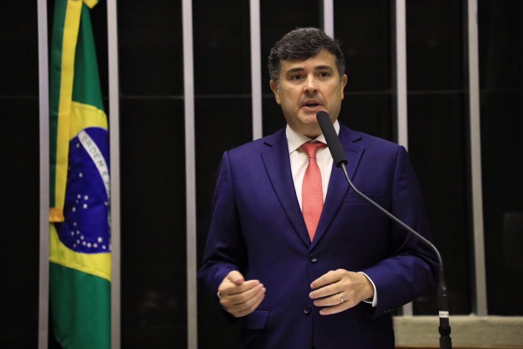 Eduardo da Fonte apresenta projeto para integrar sistemas de segurança pública e fortalecer a inteligência no Brasil