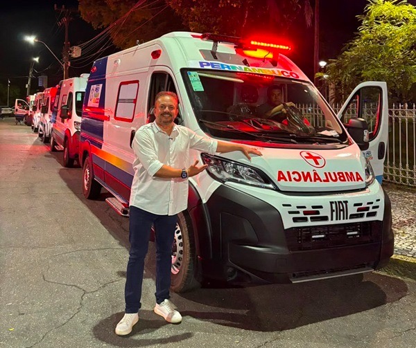 Salgueiro recebe duas ambulâncias do Governo de Pernambuco, incluindo UTI móvel, e conclui processo de credenciamento da UPA 24h junto ao Ministério da Saúde