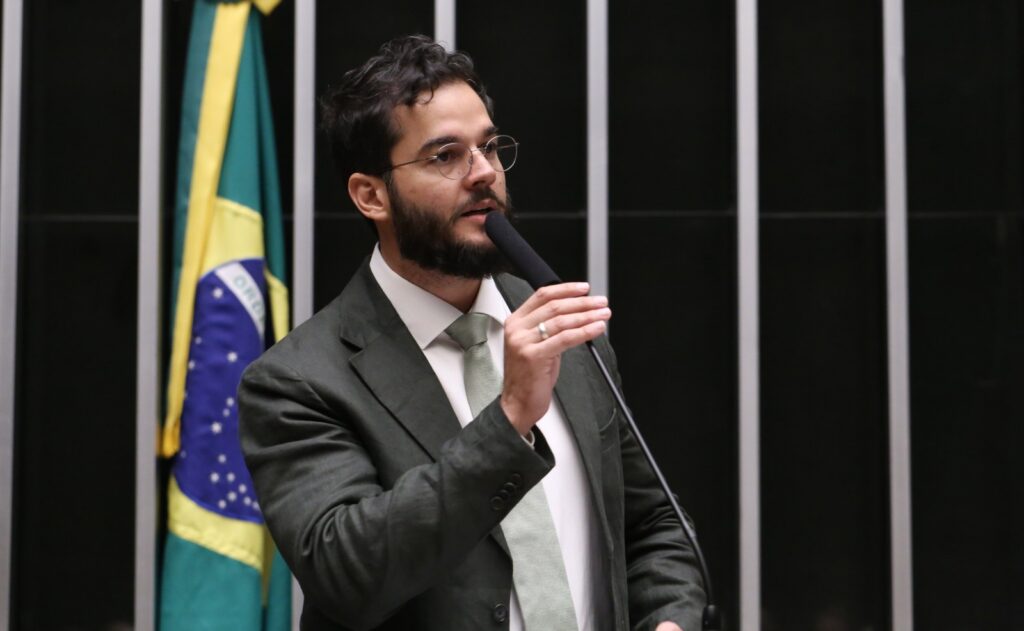 Túlio Gadêlha é o parlamentar de Pernambuco com menor gasto em publicidade