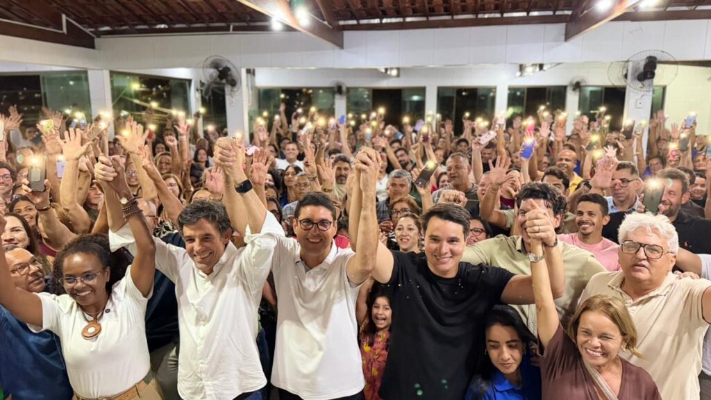 Diego reúne lideranças políticas e populares para apresentar pré-candidatos a deputado estadual e federal em Camaragibe