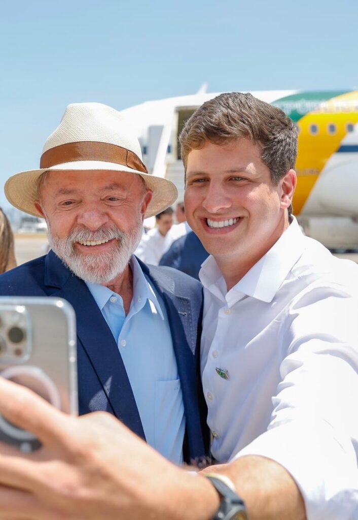 Atendendo pedido de Lula, João Campos marca convenção do PSB para 1º de agosto