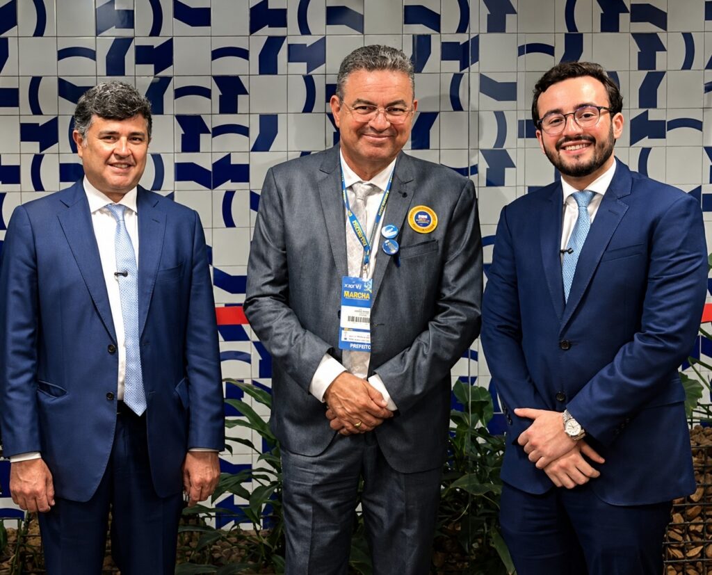 Deputados Lula e Eduardo da Fonte solicitam abertura das comportas da Barragem de Entremontes para fortalecer a segurança hídrica do Sertão