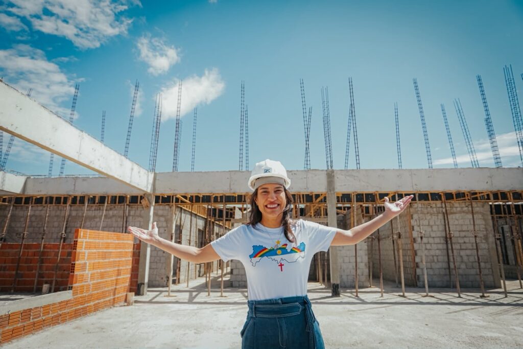 Em Salgueiro e Serra Talhada, Raquel vistoria diversas obras que vão beneficiar a população sertaneja