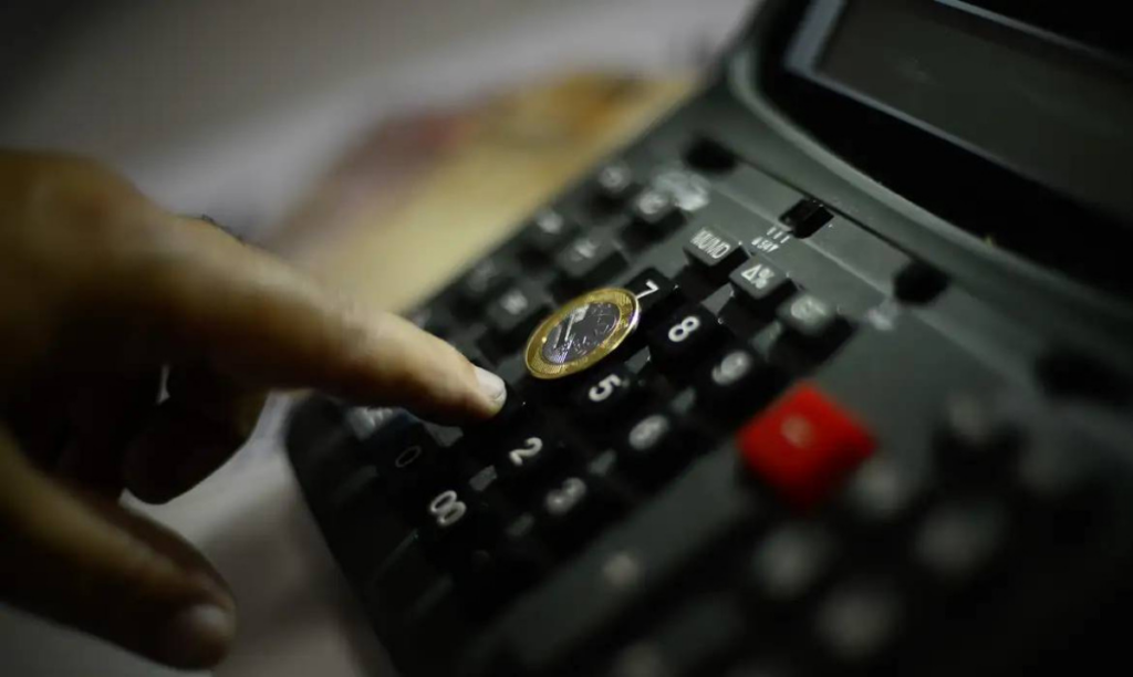 Brasil se aproxima do nível de dívida bruta da pandemia