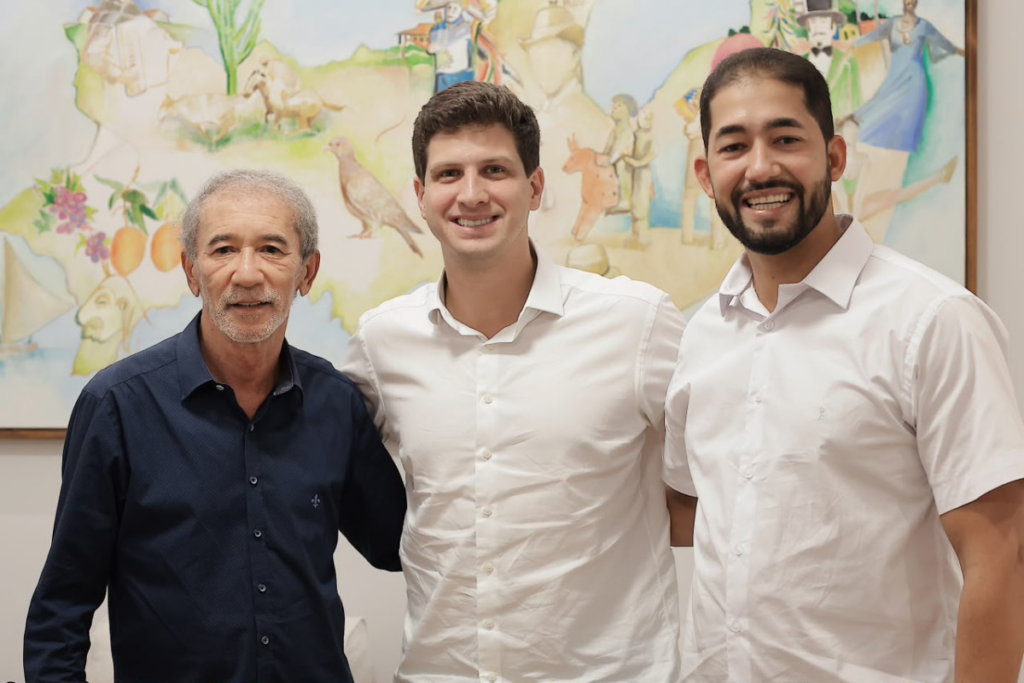 João Campos recebe apoio de ex-prefeito de Camaragibe e fortalece alianças na Região Metropolitana