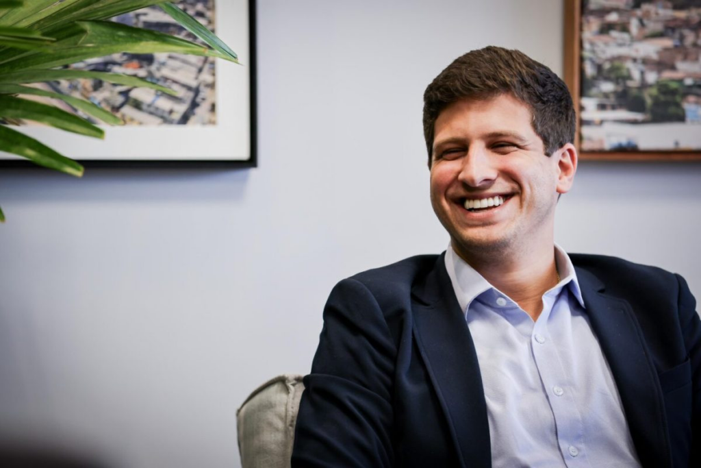 João Campos diz que aliança entre Lula e Alckmin será decisiva em 2026