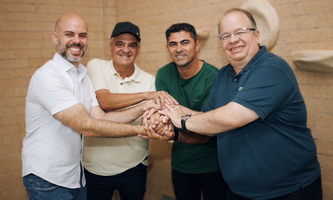 Deputado Romero Sales Filho amplia apoios no Sertão do Pajeú e fortalece articulação para 2026