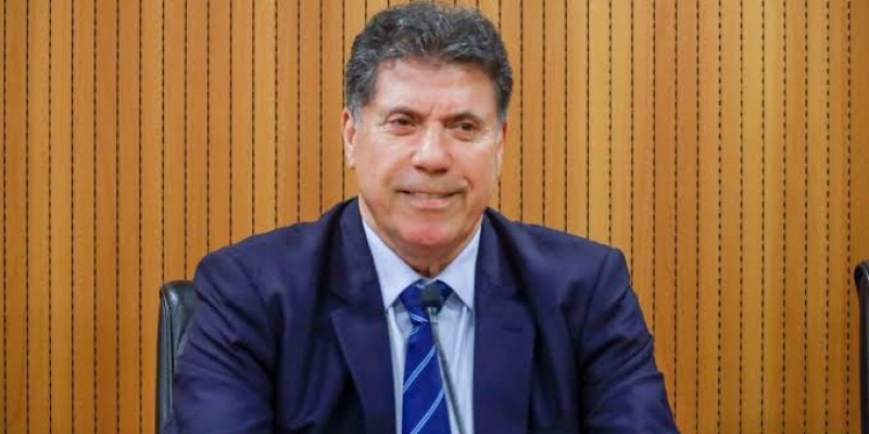 Coluna desta terça-feira