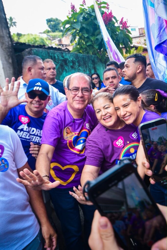 Andréa Medeiros caminha com Raquel Lyra e vereador Agora É Rubem na Zona Norte do Recife