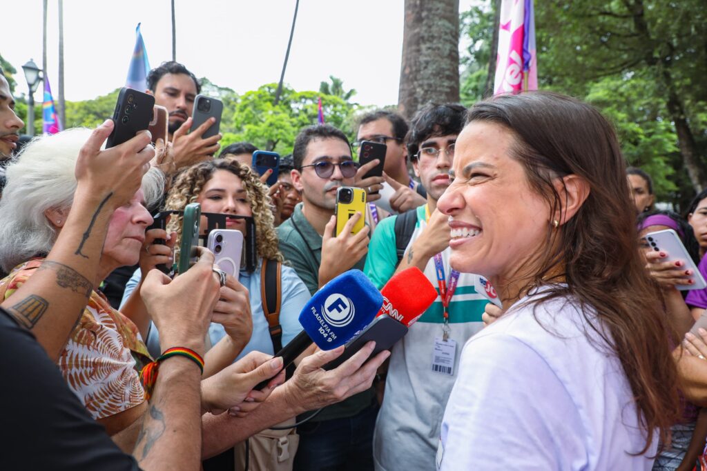 ”Não abro mão dos valores que me trouxeram até aqui”, diz Raquel Lyra sobre fake news a respeito de suposto gabinete do ódio