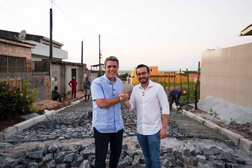 Deputado Lula da Fonte e o prefeito de Aliança, Pedro Freitas, vistoriaram obras que estão transformando a cidade