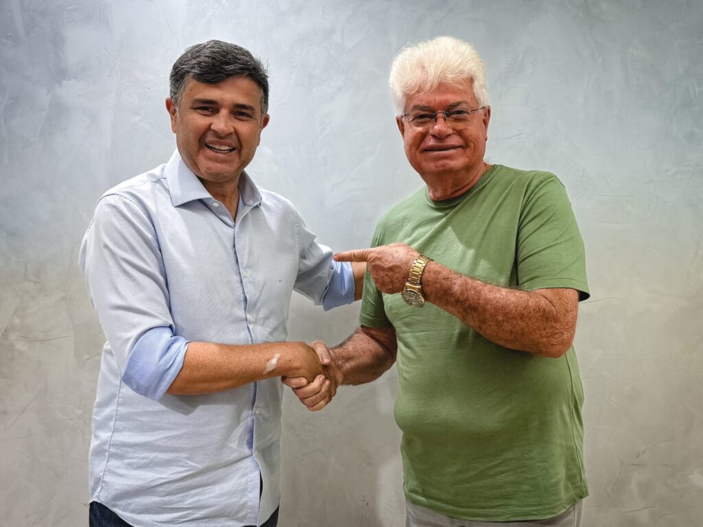 Prefeito de Lagoa do Carro, Zé Luiz, oficializa apoio a Eduardo da Fonte rumo ao Senado