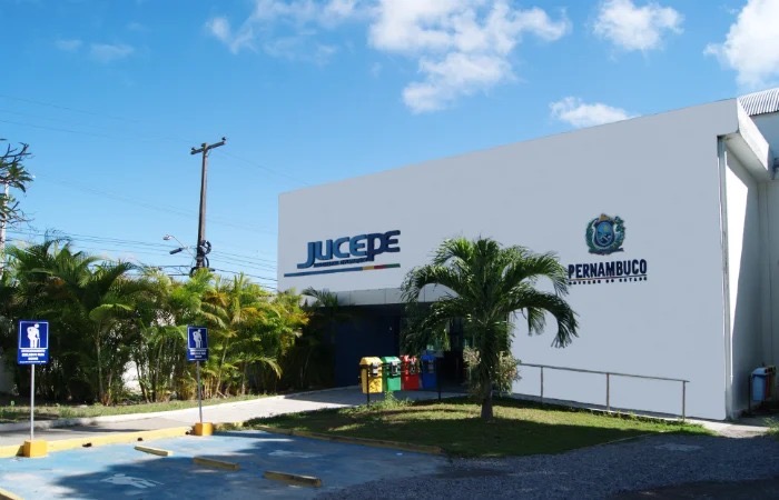 Governo de Pernambuco zera esteira de processos e volta a analisar demandas do próprio dia na Jucepe
