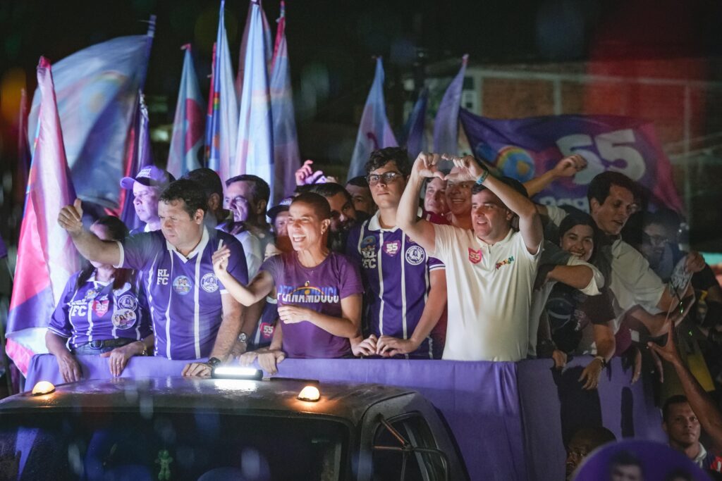 Em Palmares, Raquel Lyra e Eduardo da Fonte mobilizam multidão em grande ato ao lado do prefeito Júnior de Beto