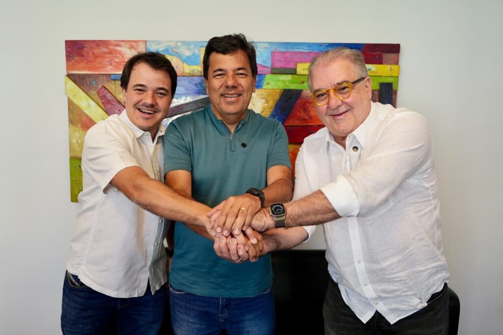 Mendonça recebe apoio do deputado Augusto Coutinho para o Senado
