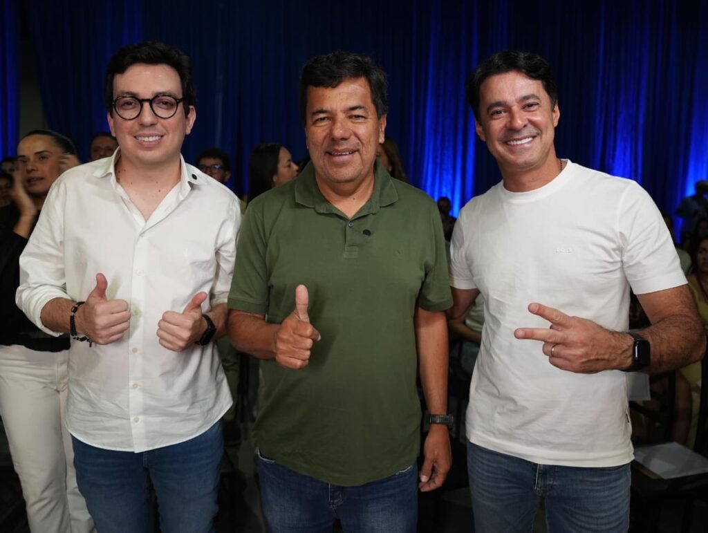 “Minha candidatura dá voz à direita pernambucana”, diz Mendonça em lançamento da candidatura de Raffiê, em Caruaru