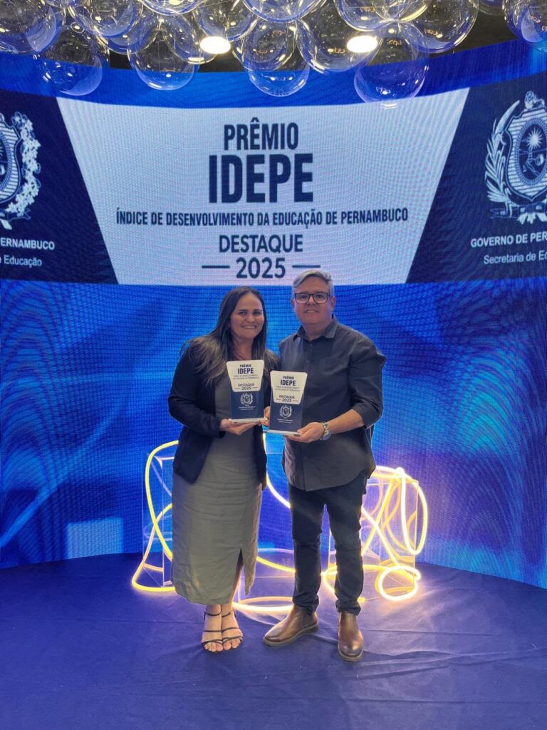 Timbaúba recebe mais um prêmio na Educação