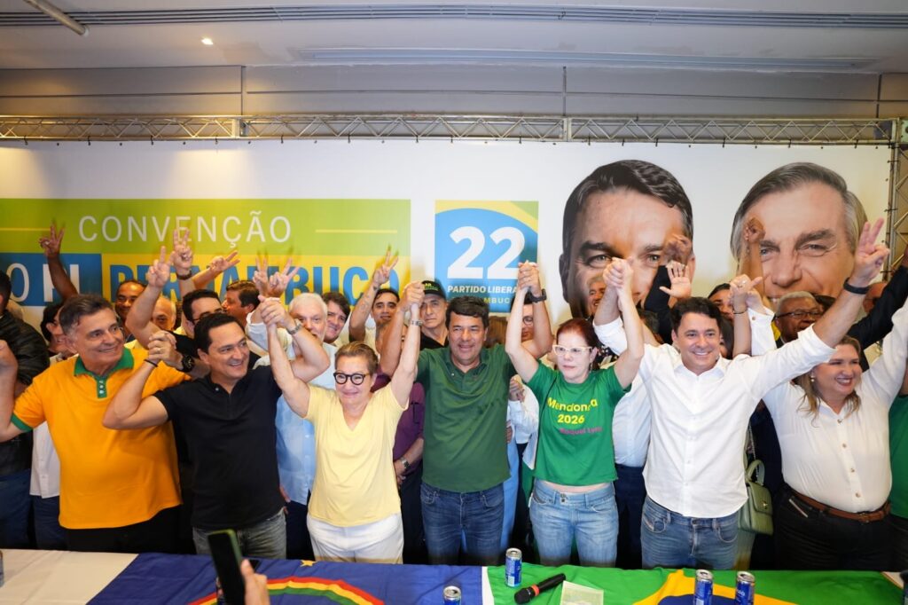 Mendonça lança candidatura ao senado com união da direita