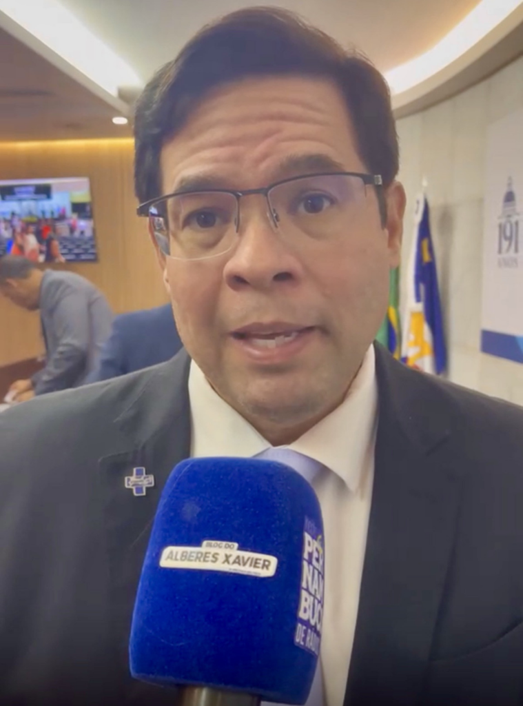 Presidente do Cosems-PE defende, em audiência na Alepe, o fortalecimento e a ampliação da rede pública de apoio à saúde mental